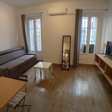 Apartment 11 Rue Vauban *